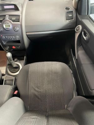 Renault Megane Dynamique  - Foto 10