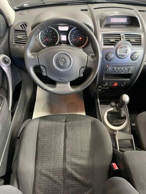 Renault Megane Dynamique  - Foto 8