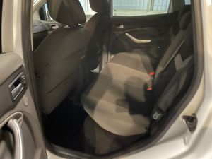 Ford Kuga Trend  - Foto 11