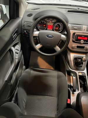 Ford Kuga Trend  - Foto 7