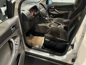 Ford Kuga Trend  - Foto 14