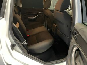 Ford Kuga Trend  - Foto 12