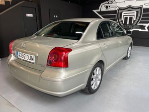 Toyota Avensis EXECUTIVE D4D 2.0 SW  - Foto 5