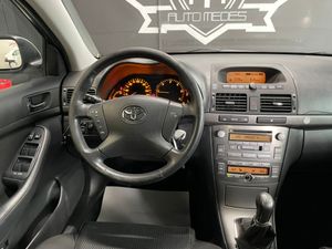 Toyota Avensis EXECUTIVE D4D 2.0 SW  - Foto 9