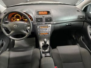 Toyota Avensis EXECUTIVE D4D 2.0 SW  - Foto 7