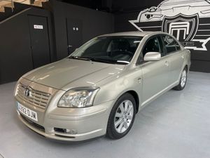 Toyota Avensis EXECUTIVE D4D 2.0 SW  - Foto 2