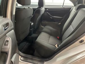 Toyota Avensis EXECUTIVE D4D 2.0 SW  - Foto 8