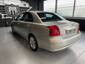 Toyota Avensis EXECUTIVE D4D 2.0 SW  - Foto 4