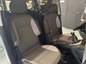 Peugeot Partner Outdoor  - Foto 11