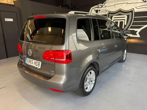 Volkswagen Touran Advance  - Foto 4