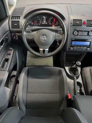 Volkswagen Touran Advance  - Foto 10