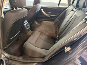 BMW Serie 3 318 d  - Foto 17