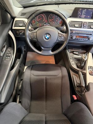 BMW Serie 3 318 d  - Foto 8