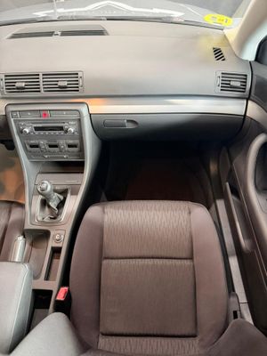 Audi A4 2.0 TDI  - Foto 14