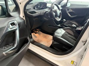 Peugeot 2008 Allure  - Foto 11