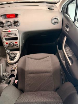 Peugeot 308 Confort  - Foto 10