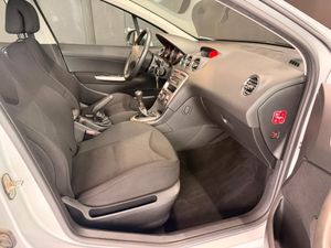 Peugeot 308 Confort  - Foto 11