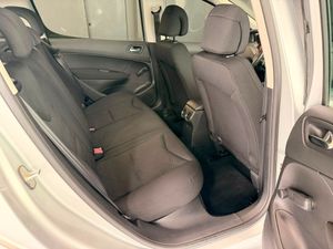 Peugeot 308 Confort  - Foto 12