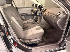 Mazda 3 1.6 CRDT Sportive  - Foto 10