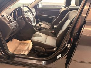 Mazda 3 1.6 CRDT Sportive  - Foto 9