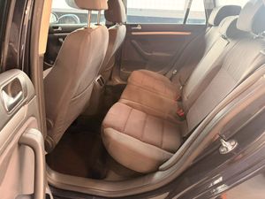 Volkswagen Golf Advance  - Foto 17