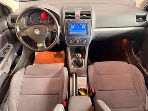 Volkswagen Golf Advance  - Foto 10