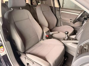 Volkswagen Golf Advance  - Foto 15