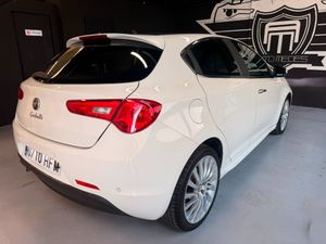 Alfa Romeo Giulietta Distinctive  - Foto 4