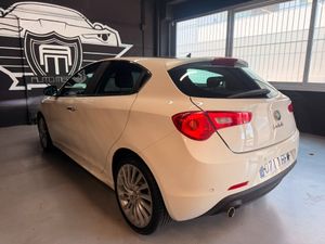 Alfa Romeo Giulietta Distinctive  - Foto 5