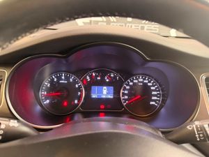 Kia Carens Concept  - Foto 11