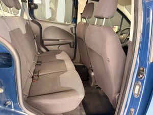 Ford Tourneo Courier Ambiente  - Foto 15