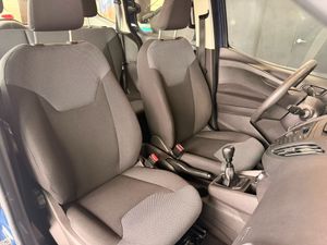 Ford Tourneo Courier Ambiente  - Foto 10