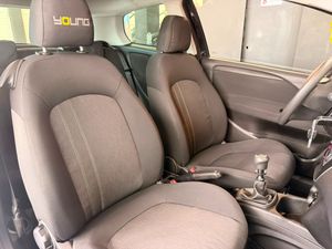 Fiat Punto Young  - Foto 15