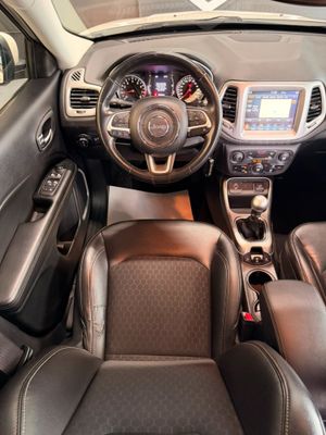 Jeep Renegade LONGUITUDE  - Foto 9