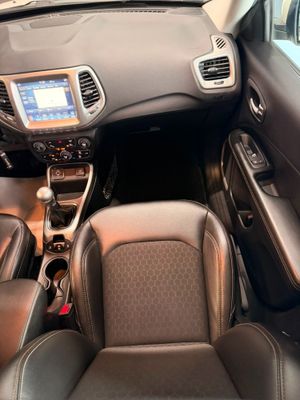 Jeep Renegade LONGUITUDE  - Foto 12