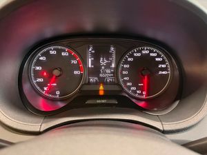 Seat Ibiza Reference Plus  - Foto 6