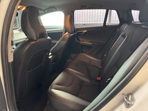 Volvo V60 Kinetic  - Foto 14