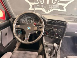 BMW Serie 3 318IS  - Foto 17