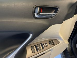 Lexus IS 220d   - Foto 15