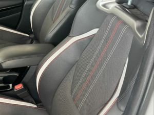 Toyota Corolla 2.0 180H GRSPORT ECVT  - Foto 25