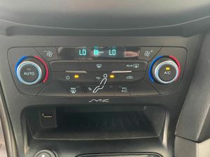 Ford Focus 1.0 Ecoboost AutoStartStop 74kW Trend  - Foto 19