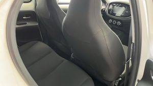 Toyota Aygo 5p 70 x-play - Foto 16