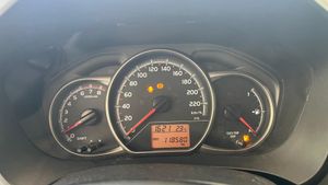 Toyota Yaris active - Foto 20