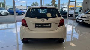 Toyota Yaris active - Foto 8