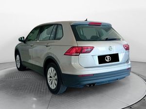 Volkswagen Tiguan EDITION BMT SUV en Tarragona - Foto 9