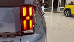 Fiat Grande Panda LA PRIMA HYBRID - Foto 29