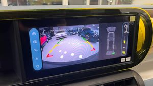 Fiat Grande Panda LA PRIMA HYBRID - Foto 23