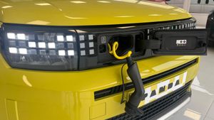Fiat Grande Panda E LA PRIMA - Foto 4