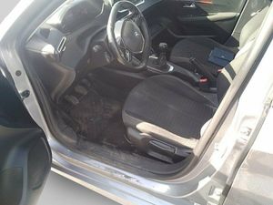 Peugeot 208 Bluehdi 73kw (100cv) Active - Foto 8