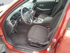 Bmw Series 3 330e - Foto 8
